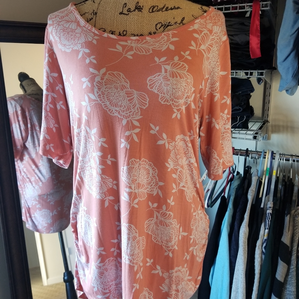 Kolh's Maternity shirt